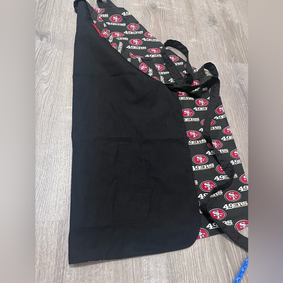 49ers apron 🏈 - Picture 8 of 12